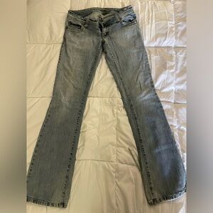 American Eagle artist flare jeans 6L